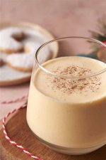 13 Non-Alcoholic Eggnog Drink Ideas for the 2017 Holidays That Everyone Will Like