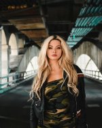 Ashley Resch | Bloginfo