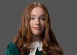 Beatrice Kitsos- Bio, Age, Boyfriend, Net Worth, Height, Career ·