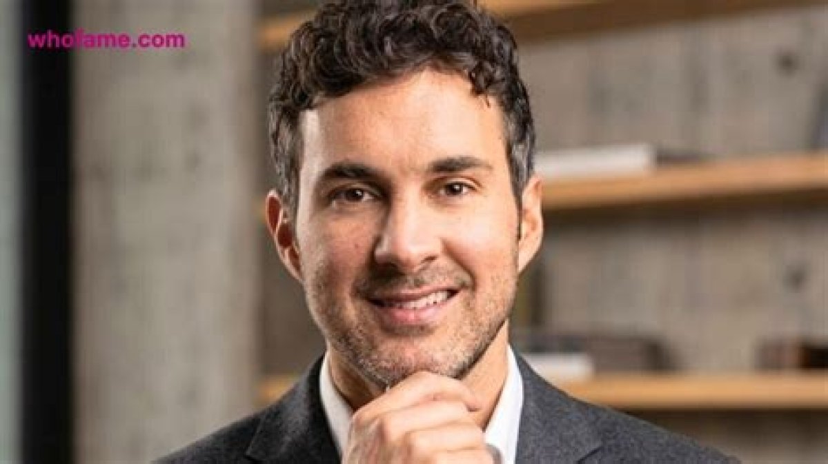 Exploring Mark Normand's Impressive Net Worth