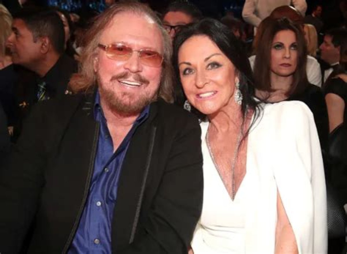 Exploring the Net Worth of Barry Gibb: a Deep Dive into His Wealth and Career