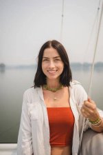 Jadevlog | Elayna Carausu