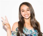 Jazz Jennings Bio, Boyfriend, Age, Ethnicity, Family, Brothers, Grandparents