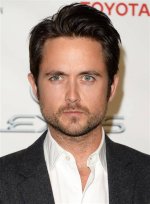 Justin Chatwin's Relationships: a Comprehensive Look