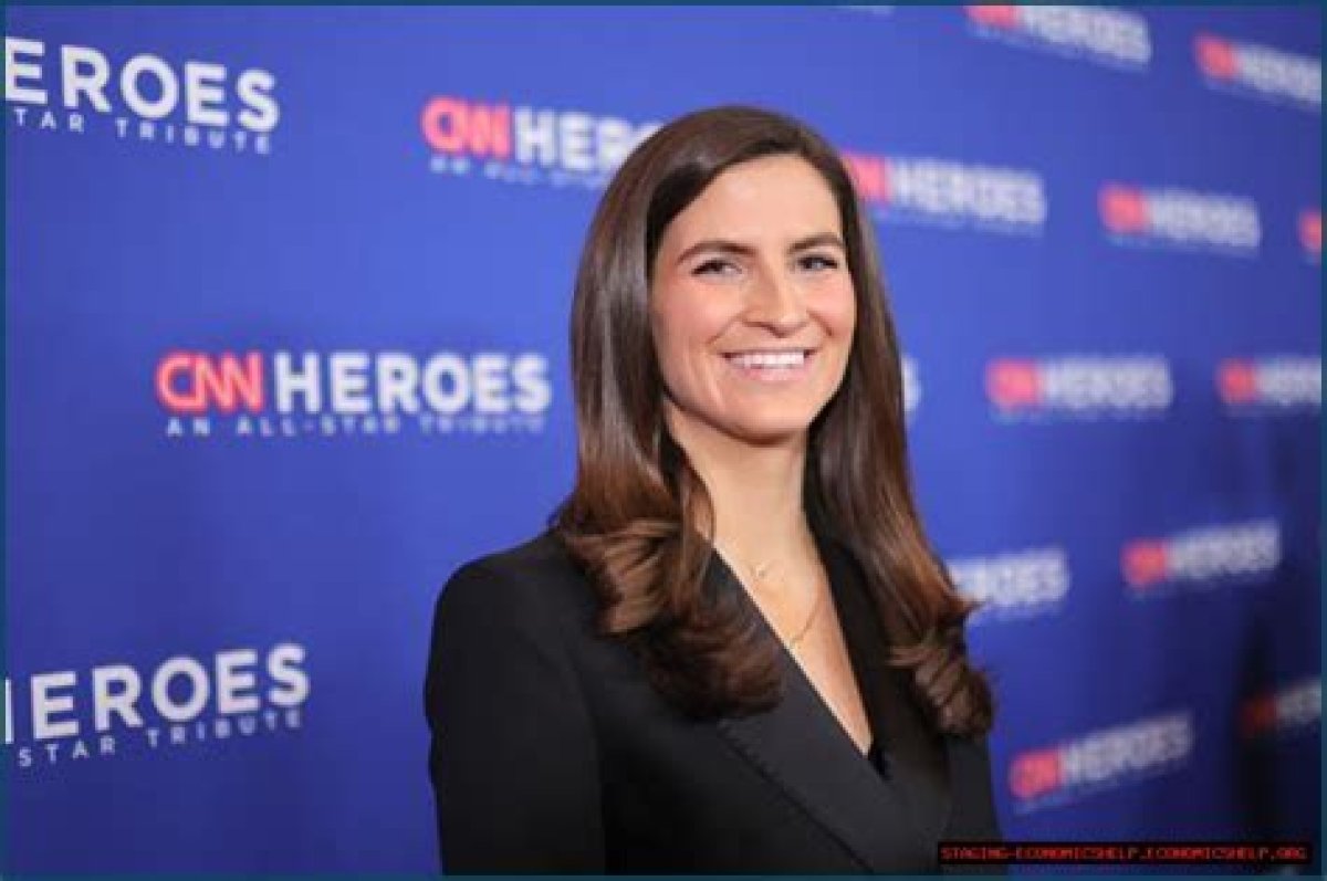 Kaitlan Collins: a Rising Star in Political Journalism