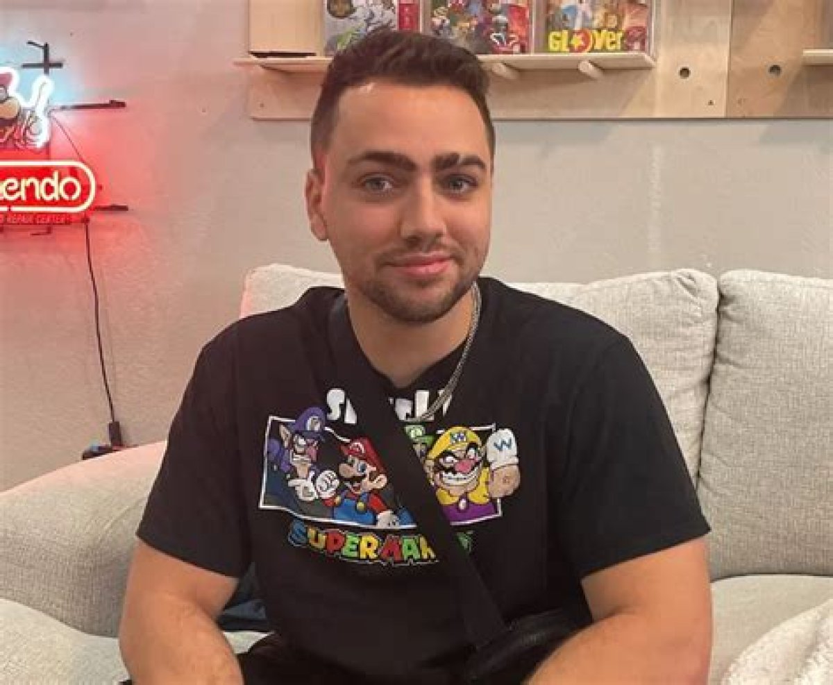 Meet Matthew Rinaudo Aka Mizkif on Twitch His Height and Dating History with Girlfriend Maya Higa Details