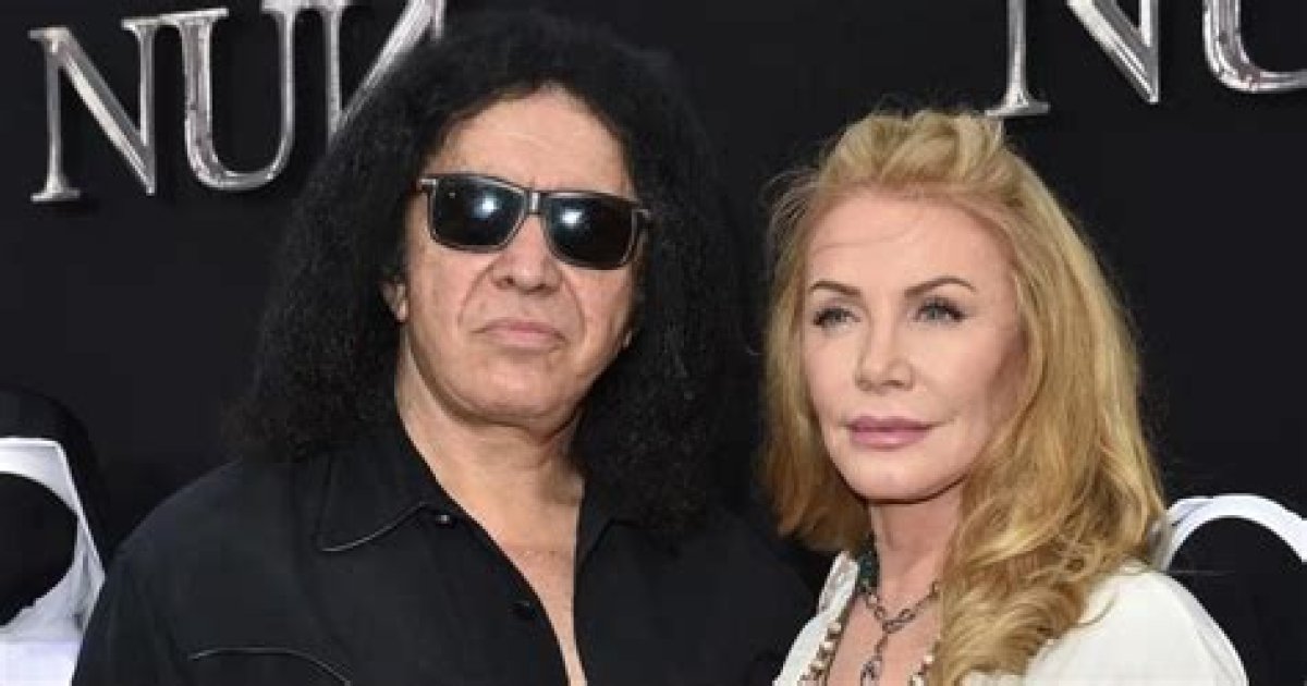 Shannon Tweed Net Worth 2024