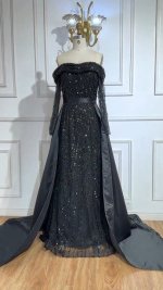 Shimmering Black Sparkles: Elevate Your Evening Look