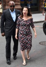 Unveiling Fran Drescher's Height in Feet: a Comprehensive Guide