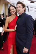 Unveiling the Romantic Life of Gerard Butler: Is He Married?
